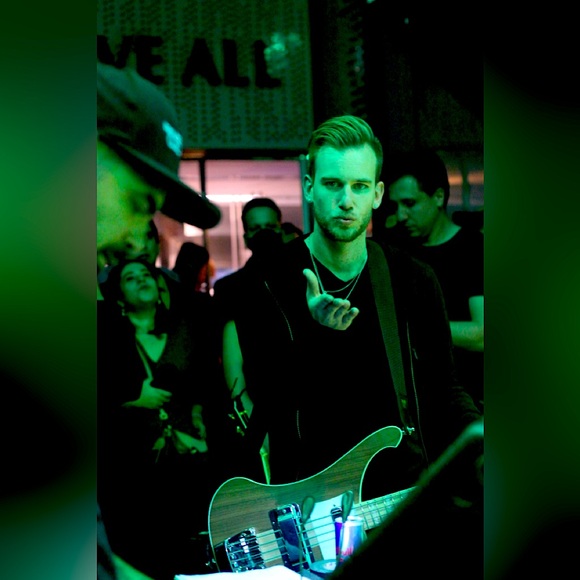 Meet your Posher, Sam - Picture 12 of 13